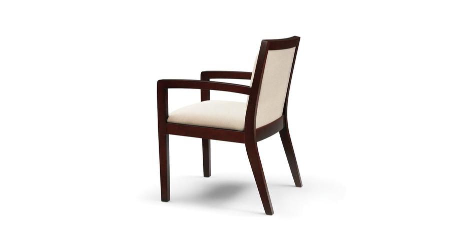 Facelift Replay Guest Seating